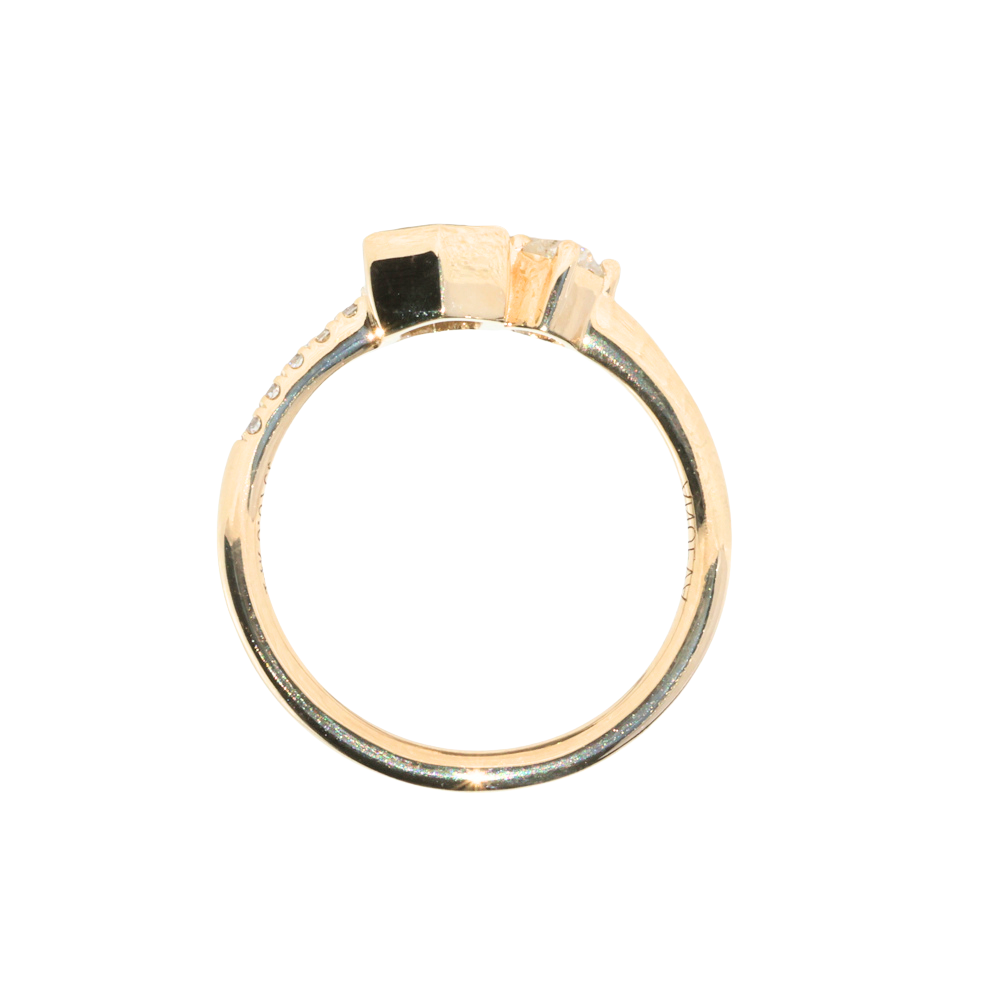 0.67ct Untreated Elongated Hexagon Montana Sapphire & 0.11ct Round Antique Old Mine Cut Diamond Toi Et Moi Ring in 14k Yellow Gold