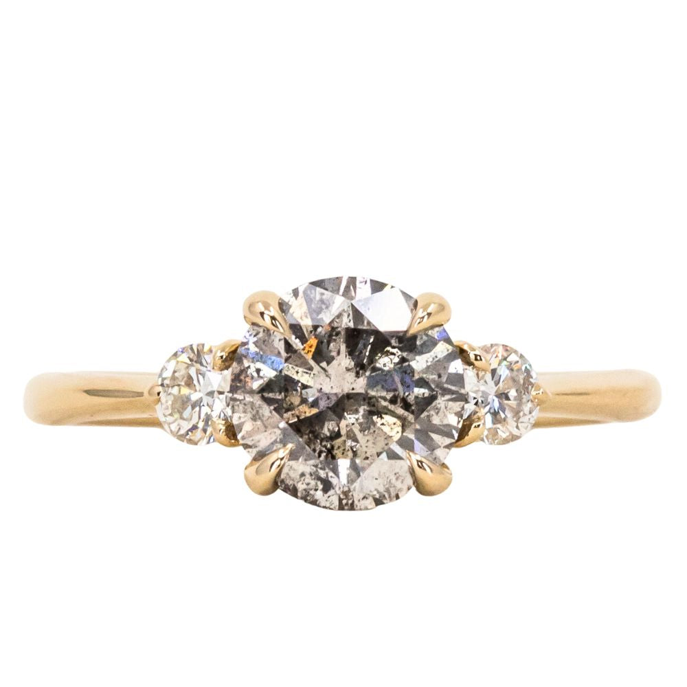 Round Diamond Three Stone Ring - Setting