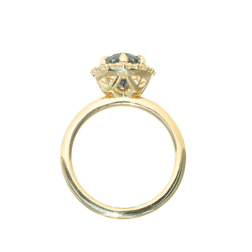 2.52ct Oval Untreated Montana Sapphire Antique-Style Diamond Halo Ring in 18k Yellow Gold