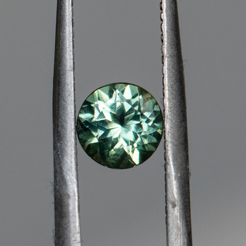 1.08CT ROUND MONTANA SAPPHIRE, MINTY LIGHT GREEN TEAL, 5.86X4MM