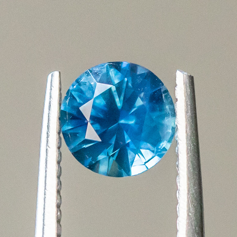 0.96CT ROUND OCEAN BLUE MONTANA SAPPHIRE, 6.00X3.9MM, HEATED