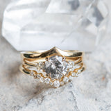 Round Diamond Three Stone Ring - Setting