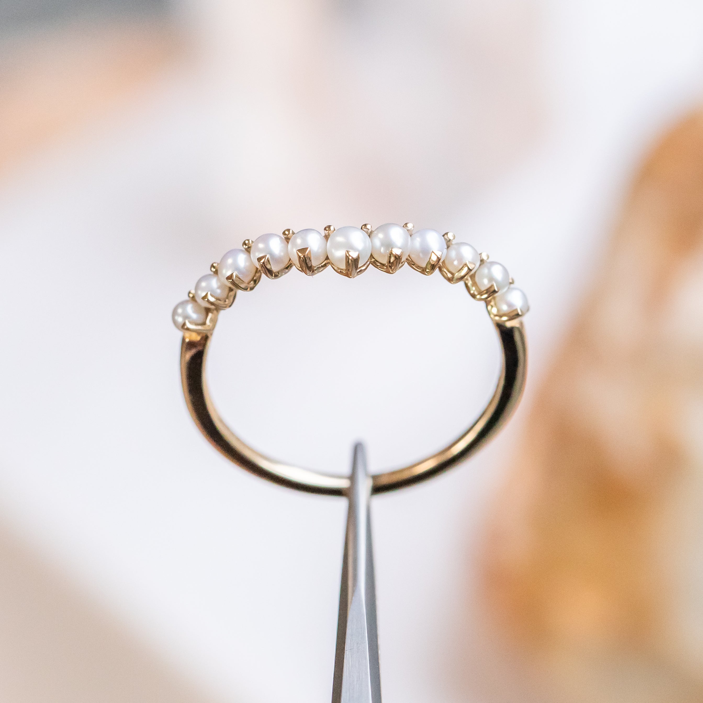 Graduated Pearl Ring