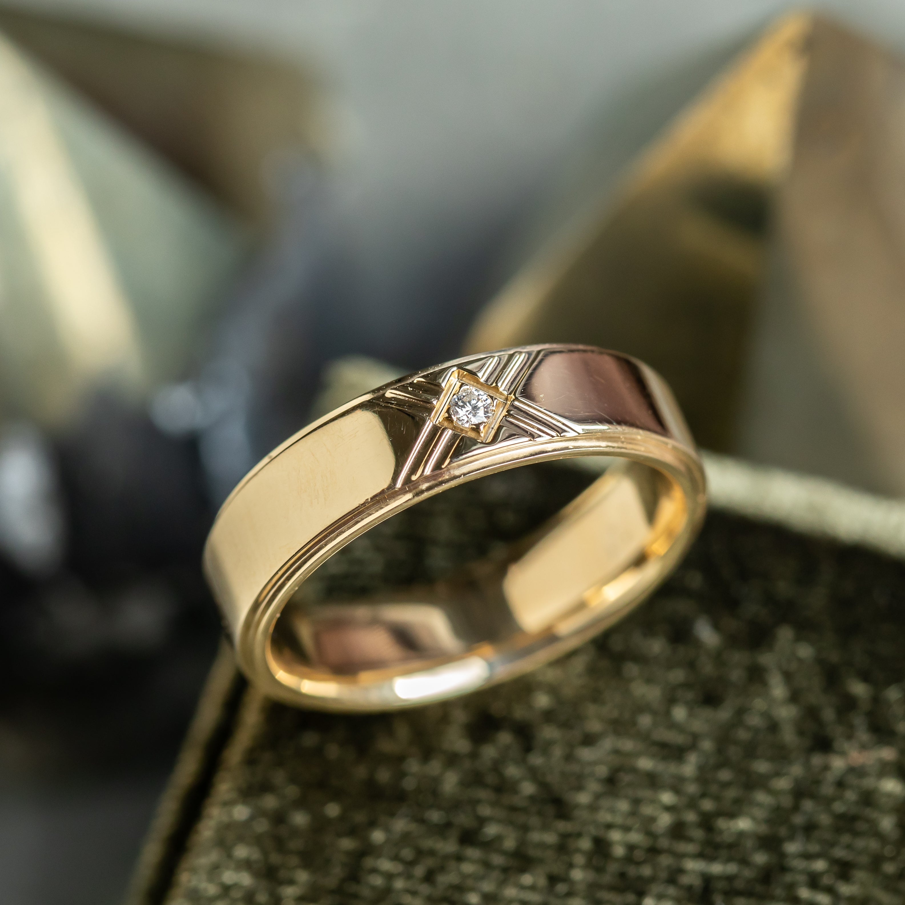 Modern Mountain Peak Diamond - 6mm Wedding Band Recycled Gold