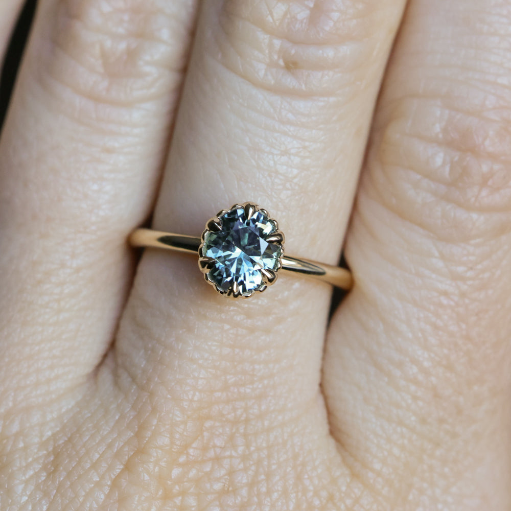 1.49ct Oval Untreated Montana Sapphire Scallop Cup Solitaire in 14k Yellow Gold