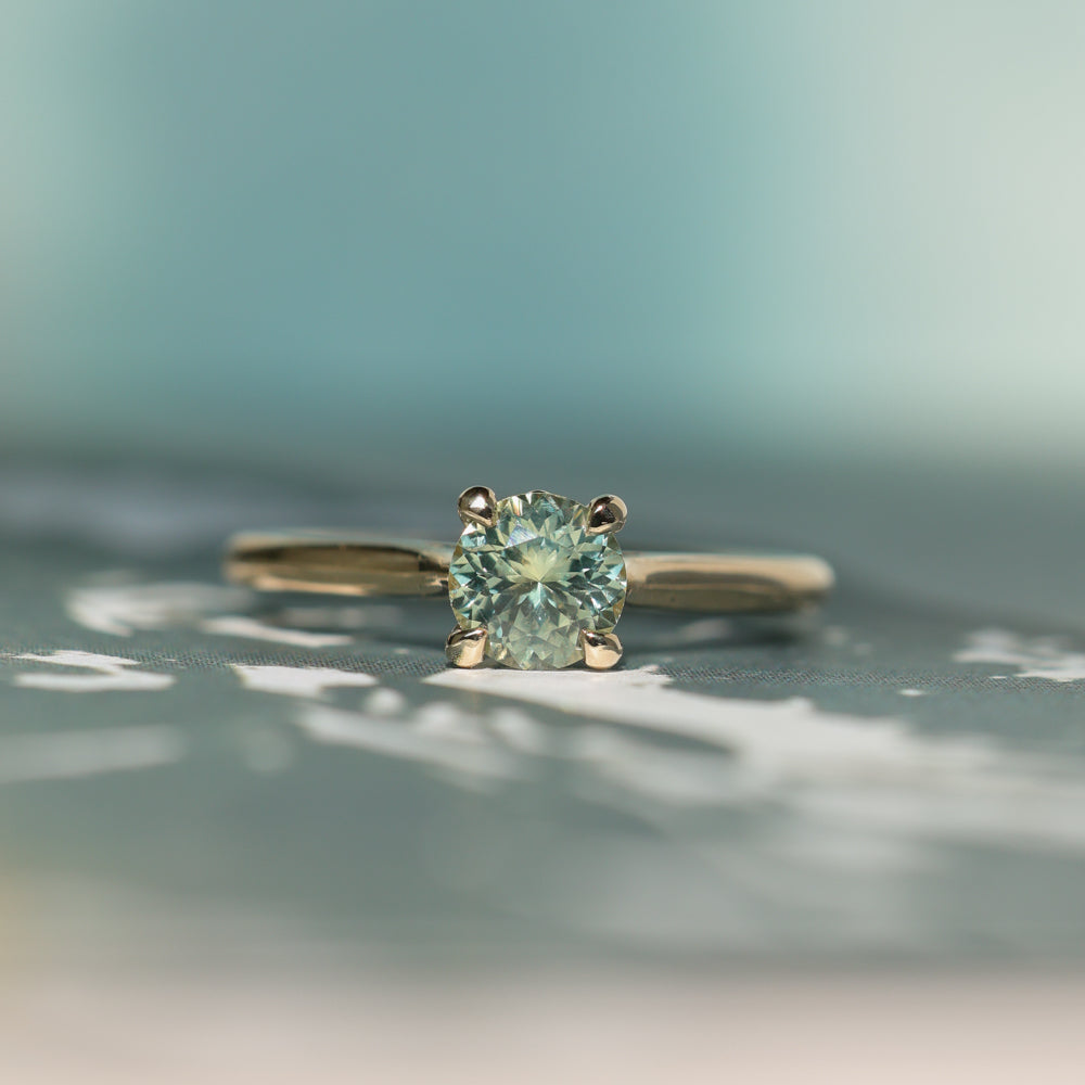 0.78ct Round Seafoam Teal Green Montana Sapphire Four Prong Lotus Solitaire in 14k Yellow Gold