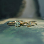 0.71ct Bicolor Round Montana Sapphire and Princess Cut Diamond Rapids Low Profile Ring in 18k Yellow Gold