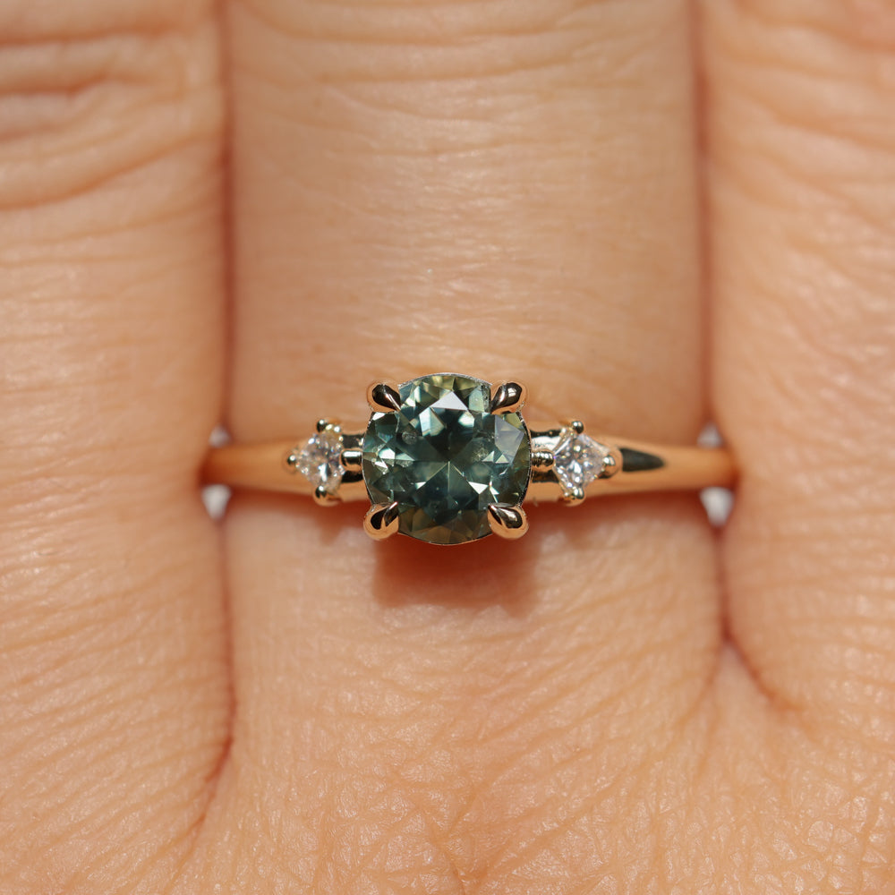 0.93ct Round Seafoam Montana Sapphire and Princess Cut Diamond Rapids Low Profile Ring in 14k Yellow Gold