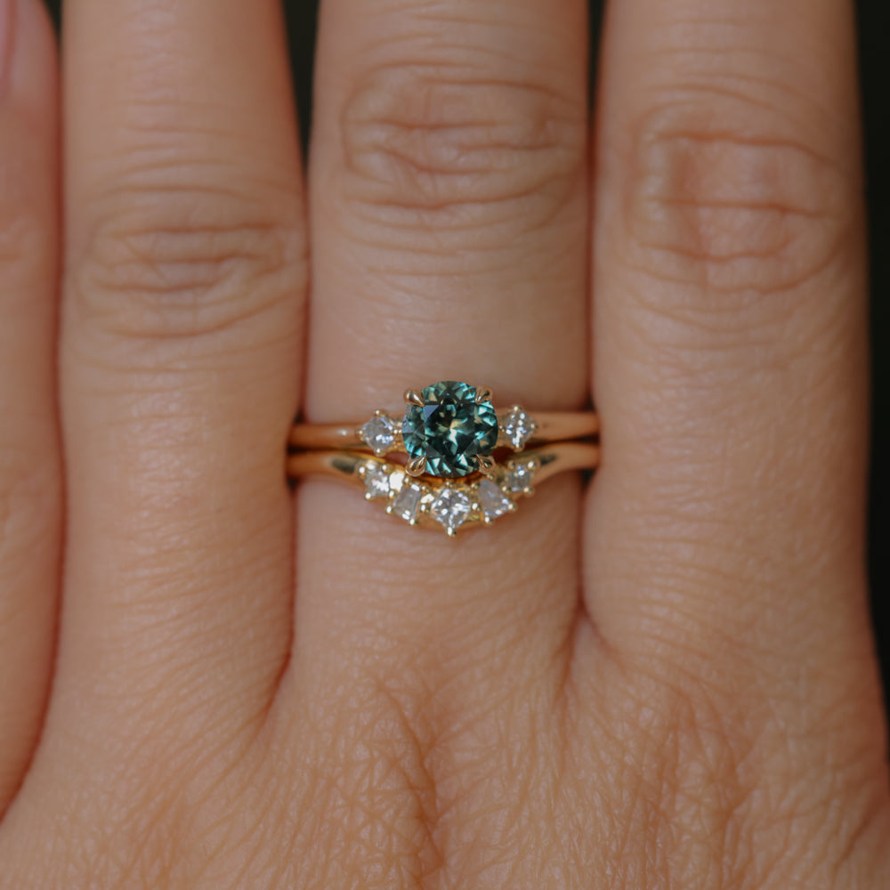 0.80ct Round Montana Sapphire and Princess Cut Diamond Rapids Low Profile Ring in 14k Yellow Gold