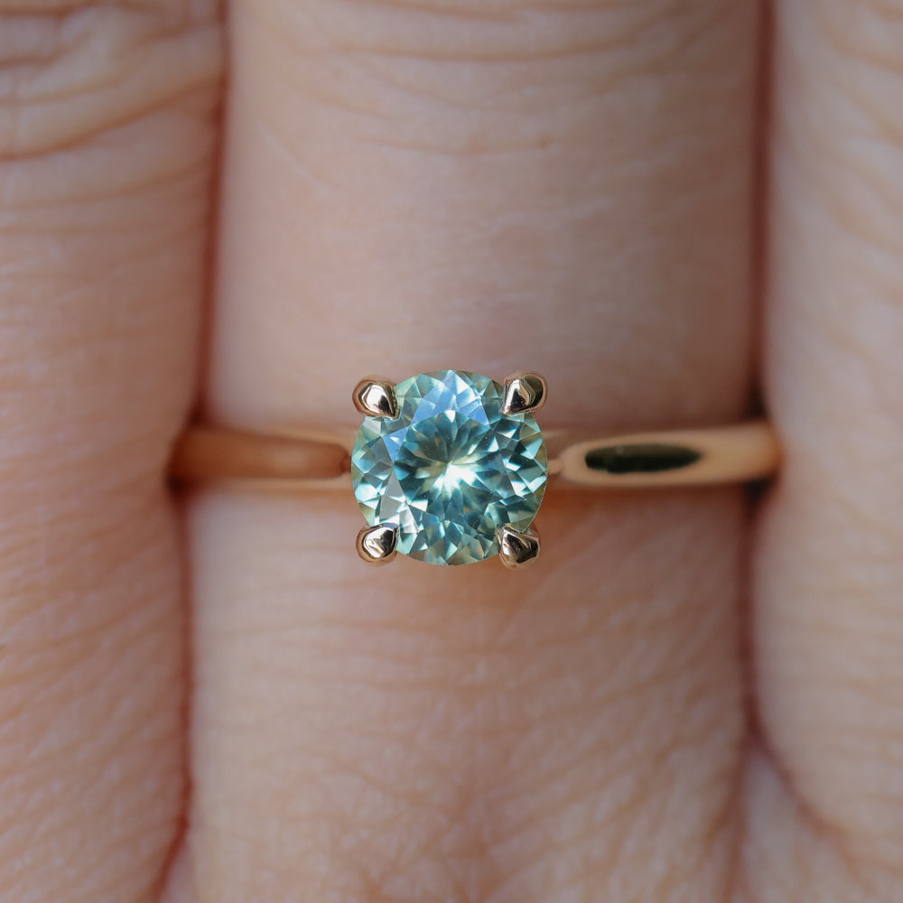 0.78ct Round Seafoam Teal Green Montana Sapphire Four Prong Lotus Solitaire in 14k Yellow Gold