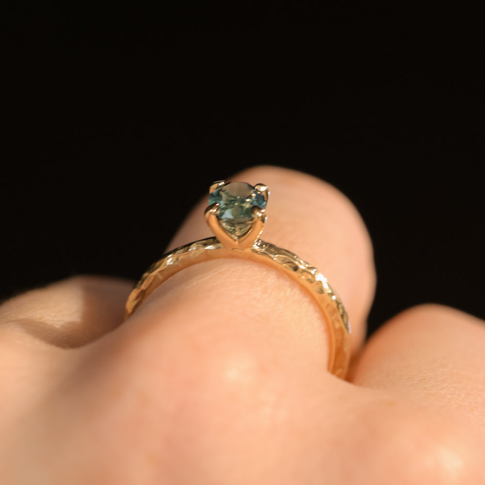 0.90ct Fancy Precision Teal Montana Sapphire Evergreen Carved 4 Prong Solitaire in 14k Yellow Gold