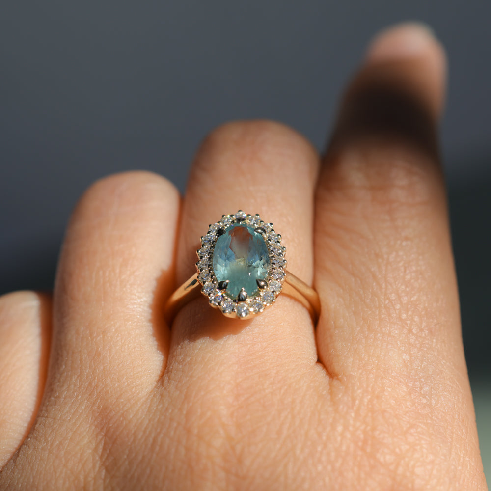 2.54ct Untreated Montana Sapphire Antique-Style Low Profile Diamond Halo Ring in 14k Yellow Gold- Appraised Stone