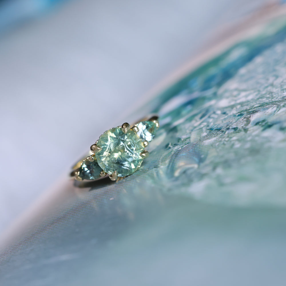 2.75ct Round Untreated Parti Montana Sapphire and Pear Montana Sapphire Three Stone Low Profile Scallop Ring in 18k Yellow Gold