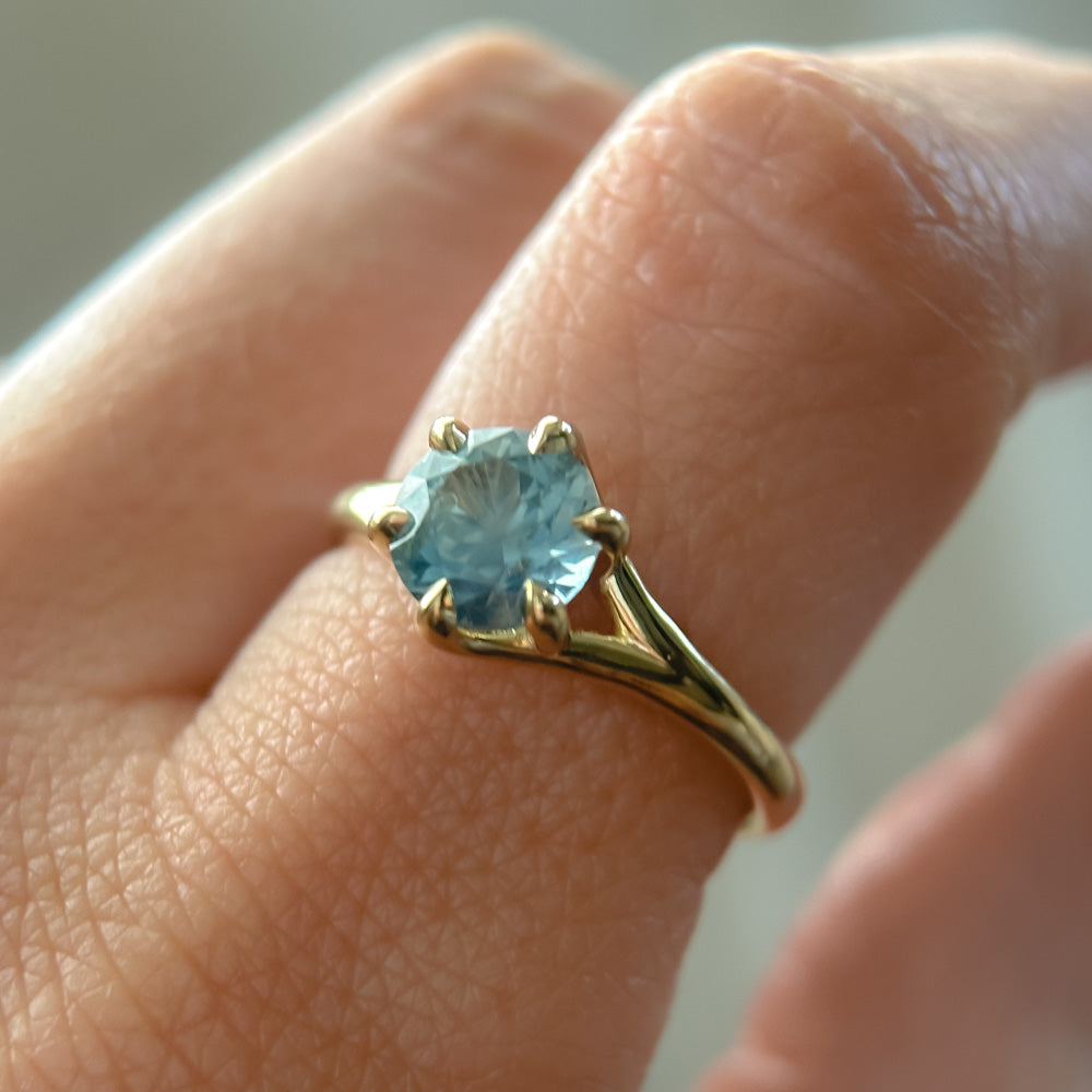 1.70ct Unheated Montana Sapphire Low Profile Six Prong Split Shank Solitaire in 18k Yellow Gold
