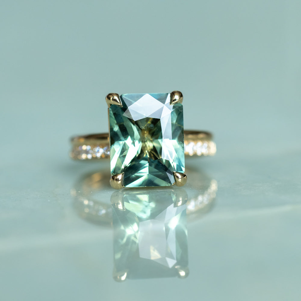 6.19ct Untreated Teal Radiant Cut Sapphire and Double Band 4 Prong Stackable Solitaire in 18k Yellow Gold