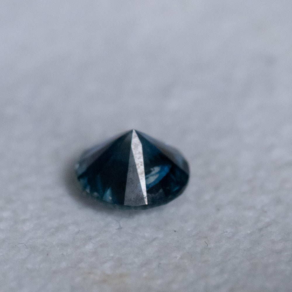 1.19CT ROUND PRECISION CUT MONTANA SAPPHIRE, OCEAN BLUE TEAL, 6X4MM