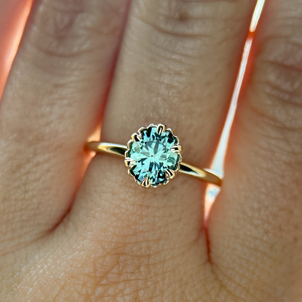 1.20ct Oval Untreated Montana Sapphire Scallop Cup Solitaire in 14k Yellow Gold